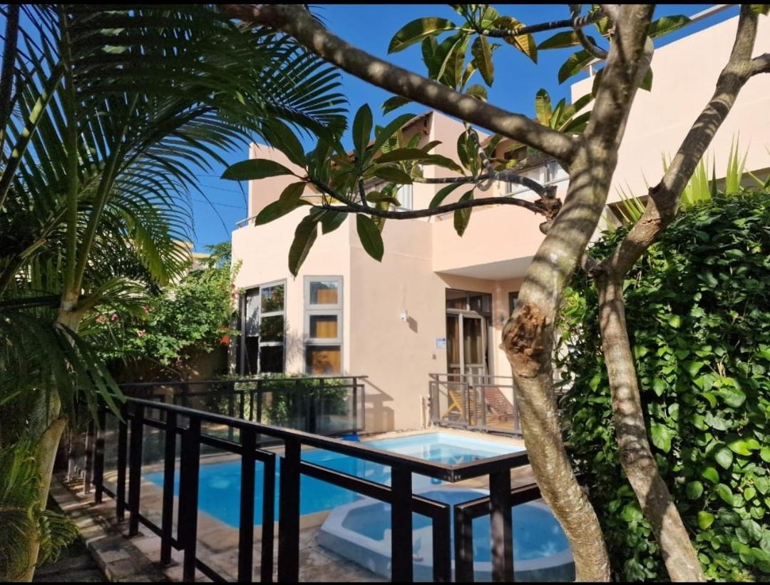 Villa Centre Гранд Байе Екстериор снимка